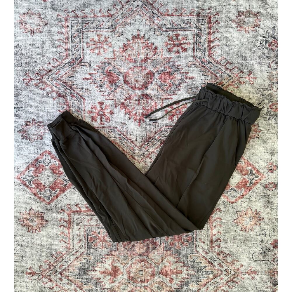 Lululemon joggers